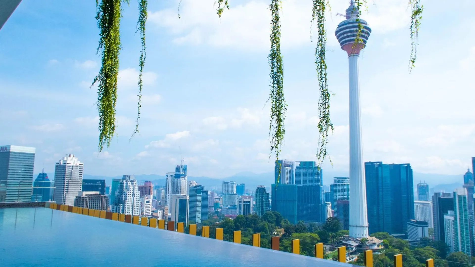Ceylonz Leisure Suites Klcc contacts